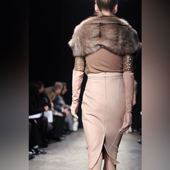 Donna Karan * Fall 2011 Runway Lamb Shearling Stole - Picture 6 of 16
